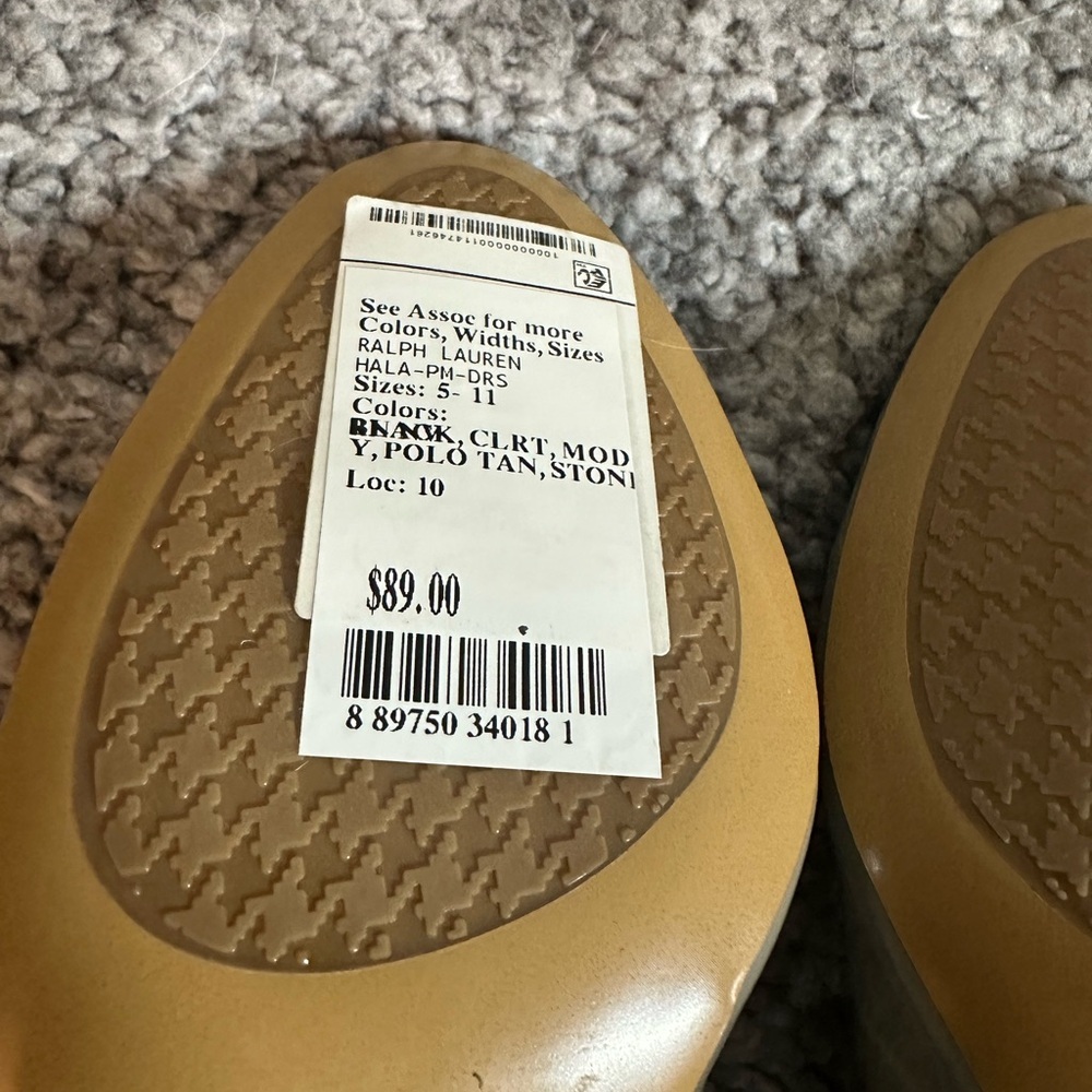 Lauren Ralph Lauren Beige Patent Leather Pumps Size 6 - Picture 10 of 10